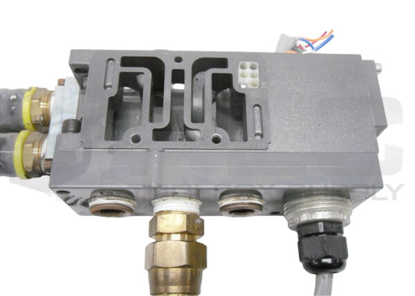 NUMATICS 005-131B MANIFOLD 7.5" x 3.5" x 2.5" - Image 2