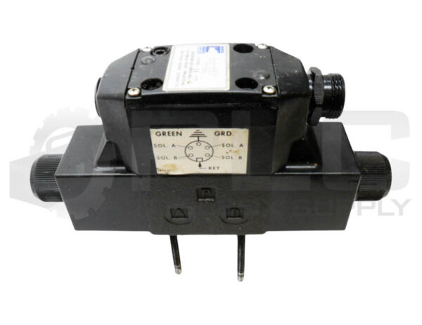 CONTINENTAL HYDRAULICS VSD03M-2A-GB5H-60L-C DIRECTION VALVE W/ (2) 1012953AD