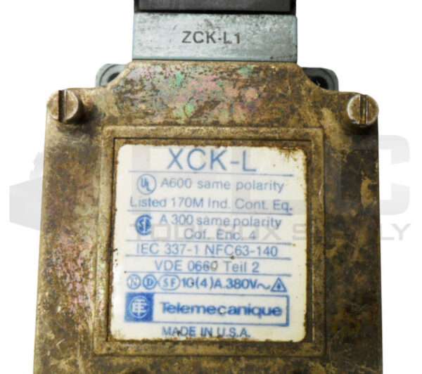 TELEMECANIQUE XCK-L LIMIT SWITCH W/ ZCK-L1 BODY W/ ZCK-D02 OPERATOR HEAD - Image 6