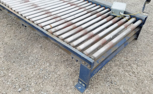POWERED CHAIN DRIVEN LIVE ROLLER CONVEYOR Between Frame: 52in x 12ft - Image 3