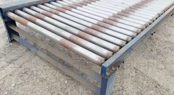 POWERED CHAIN DRIVEN LIVE ROLLER CONVEYOR Between Frame: 52in x 12ft - Image 2