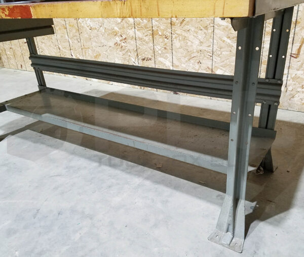 INDUSTRIAL WORK BENCH TABLE WITH OUTLETS 72" X 30" X 47" - Image 2
