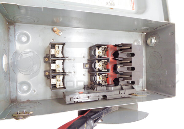 SQUARE D H362 SER F05 HEAVY DUTY SWITCH 60A - Image 4