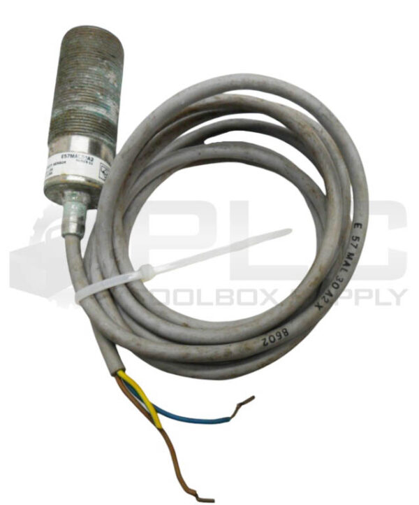 EATON CUTLER HAMMER E57MAL30A2 /C1 PROXIMITY SWITCH 90-250VAC 40-60HZ 1.5A