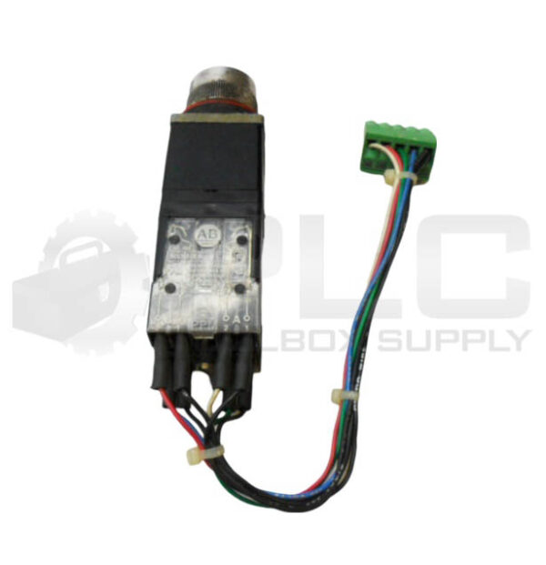 ALLEN BRADLEY 800MR-N61Q /A SELECTOR SWITCH W/ (2) 800M-XA /B *READ*