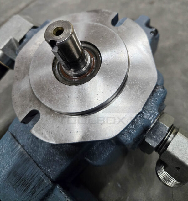 CONTINENTAL HYDRAULICS PVX-8B30-RF-P-1S17-A HYDRAULIC VANE PUMP 3000PSI; 264207 - Image 4
