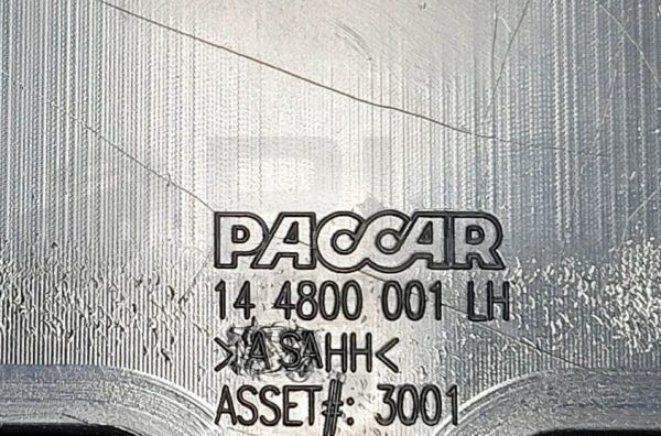 NEW PACCAR 614800001 BEZEL KIT CONVEX PLATE LH - Image 4