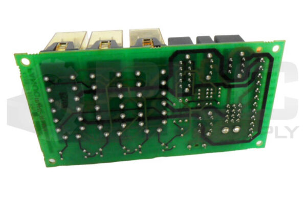 FANUC A20B-1007-054 CIRCUIT BOARD W/ (2) G7S-4A2B-FA RELAY W/ G7S-3A3B RELAY *RE - Image 3