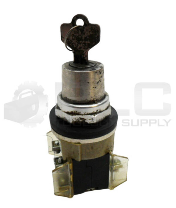 ALLEN BRADLEY 800T-N61KF4B SELECTOR SWITCH W/ 800T-XA /D CONTACT BLOCK