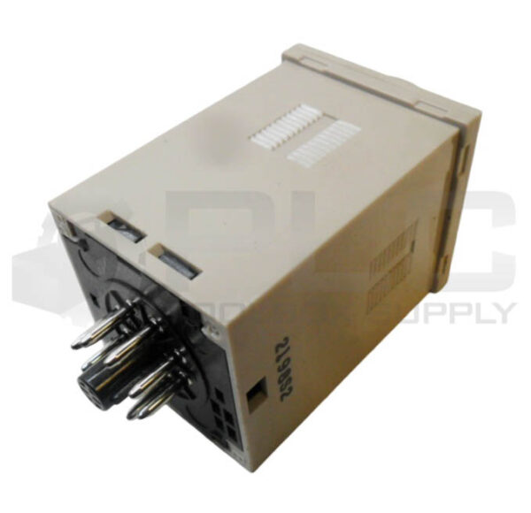 OMRON H3CR-H8L TIMER RELAY 0.05S-12S 24V AC/DC 50/60HZ - Image 3
