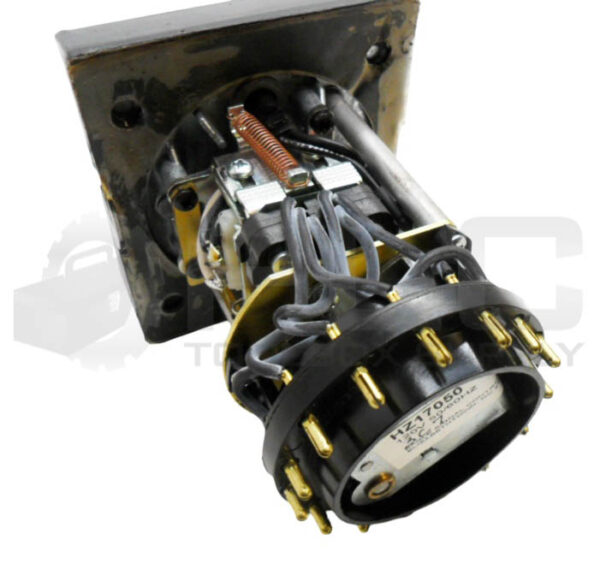 EAGLE SIGNALS HZ172A601 FLEX COUNTER 120V 50/60HZ 10A W/ HZ17050 SUPPORT BRACKET - Image 3
