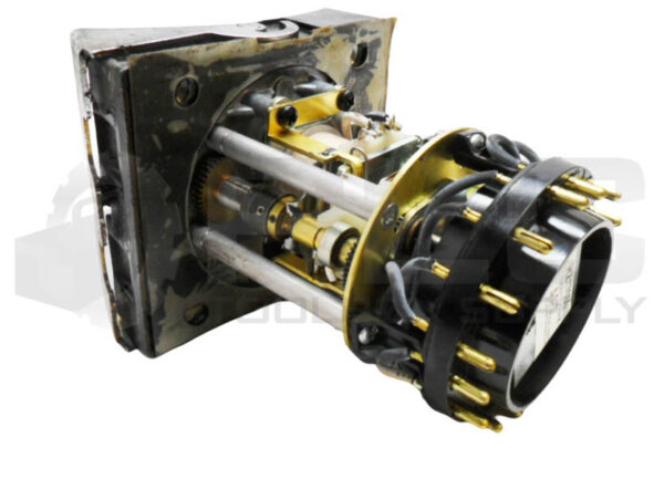EAGLE SIGNALS HZ172A601 FLEX COUNTER 120V 50/60HZ 10A W/ HZ17050 SUPPORT BRACKET - Image 4