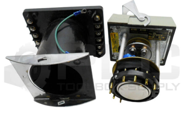 EAGLE SIGNAL HG102A6 REPEAT CYCLE TIMER 150SEC W/ PCP-100 MOUNTING ADAPTER - Image 5