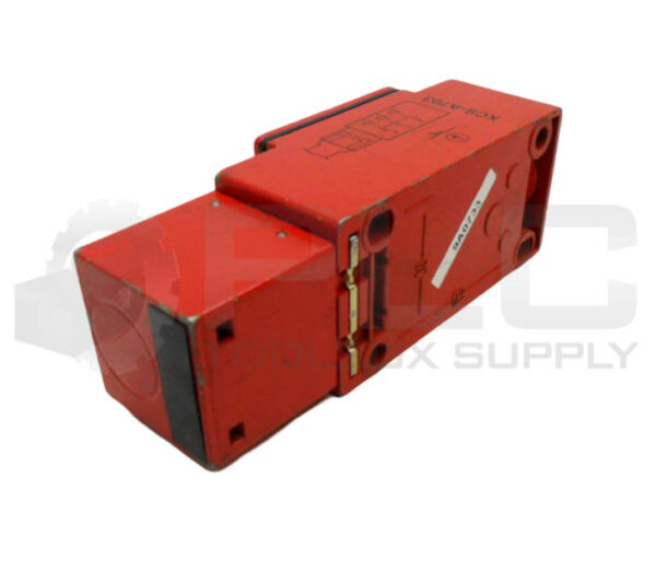 TELEMECANIQUE XCS-A703 SAFETY INTERLOCK SWITCH 3A 240V XCS - Image 3