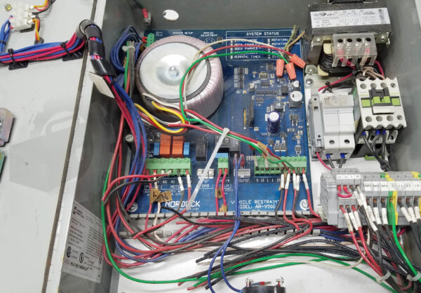 NORDOCK 58-1525 CONTROL PANEL LOGI-SMART AR-9500 DOCK RAISE/LIP/STOP & DOOR - Image 3