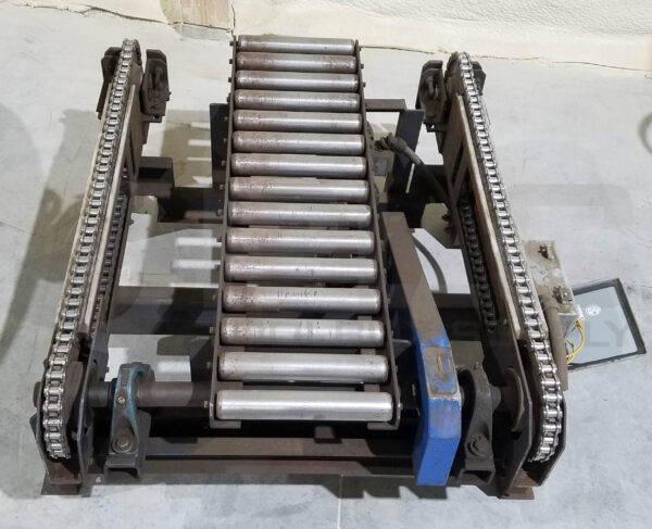LANTECH POWERED PALLET CHAIN DRIVE ROLLER CONVEYOR Conveyor: 12 x 45