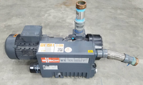 BUSCH RA0040F503 ROTARY VANE VACUUM PUMP R5 RA 0040 F 503