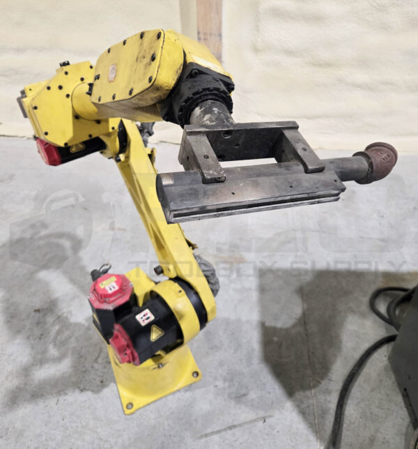 FANUC A05B-1215-B601 ARC MATE 100iB ROBOT W/ R-J3IB CONTROLLER & A05B-2490-C172 - Image 12