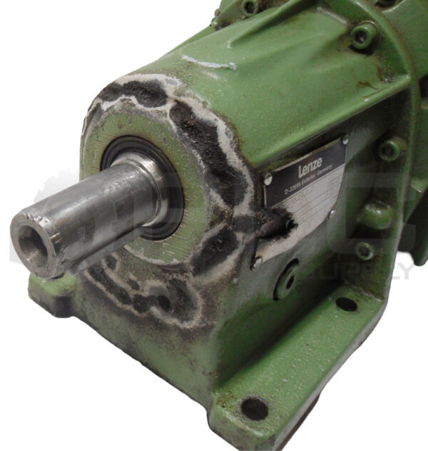 LENZE **.602.10.1.2 GEARBOX RATIO: 12.5 W/ 11.712.03.10 DRIVE & 4AP71-4 MOTOR - Image 4
