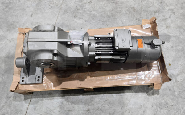 NEW SEW EURODRIVE KA87/T DRN100LM4/BE5/TF/AK8Y GEARMOTOR 87.8088487904.001.22.50 - Image 3