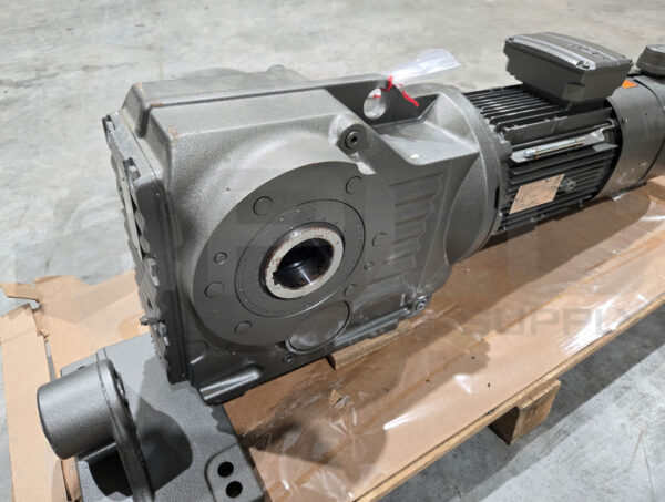 NEW SEW EURODRIVE KA87/T DRN100LM4/BE5/TF/AK8Y GEARMOTOR 87.8088487904.001.22.50 - Image 4