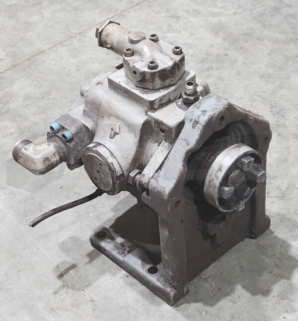 BOSCH PSV PSC0 80 GRM 20 HYDRAULIC PUMP W/ MOUNTING FRAME - Image 2