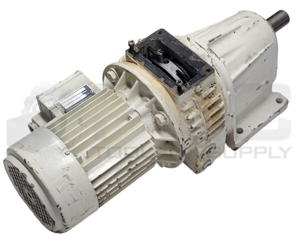LENZE 9050143 IP55 IC411 IM3041 GEARMOTOR W/ 12.602.12.1.2 GEARBOX MISSING PARTS - Image 2