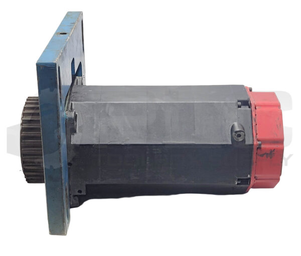 FANUC A06B-0502-B074#7008 SERVO MOTOR AC W/ 11"x12-1/4" MOUNT PLATE W/ SPROCKET