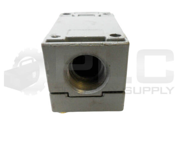 SQUARE D 9007C54E /A LIMIT SWITCH W/ 9007 CT54 RECEPTACLE W/ 9007 E HEAD - Image 4