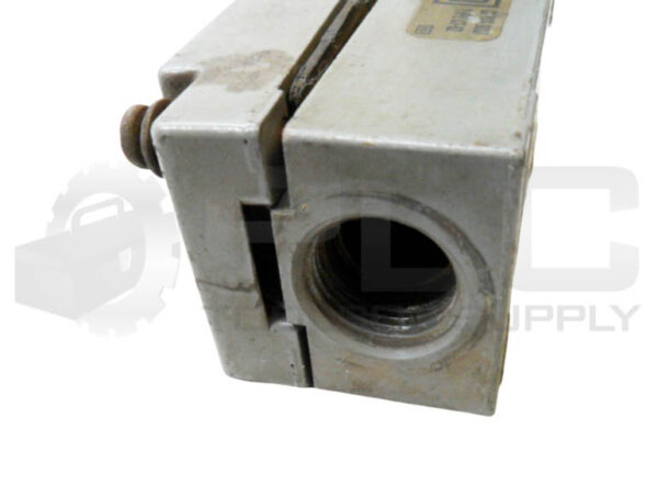 SQUARE D 9007 C68T10 /A LIMIT SWITCH W/ 9007 CT-62 RECEPTACLE W/ 9007 T10 HEAD - Image 4