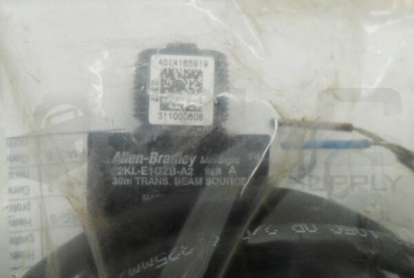 SEALED NEW ALLEN BRADLEY 42KL-E1QZB-A2 /A TRANSMITTED BEAM SOURCE SENSOR 30M - Image 3