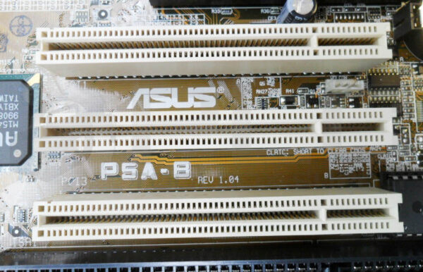 ASUS P5A-B MOTHERBOARD - Image 4