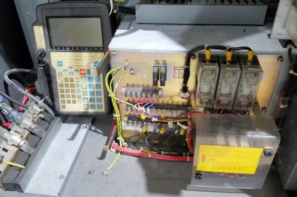 FANUC S-12 A05B-1208-B202 ROBOT & SYSTEM RJ-2 A05B-2355-B001 CONTROLLER CABINET - Image 15