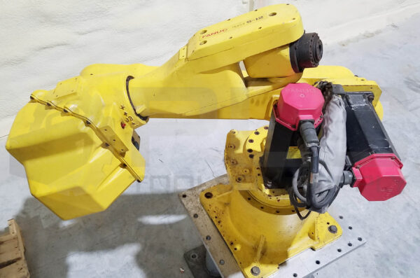 FANUC S-12 A05B-1208-B202 ROBOT & SYSTEM RJ-2 A05B-2355-B001 CONTROLLER CABINET - Image 3