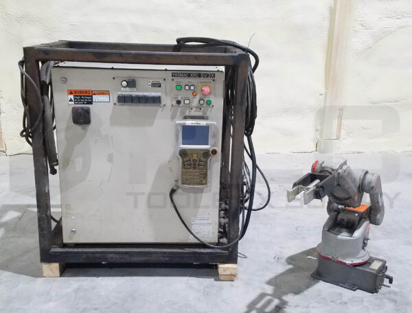 YASKAWA MOTOMAN SUPER SV3X YR-SV3-J12 ROBOT & ERCR-SV3-RB00 CONTROLLER CABINET