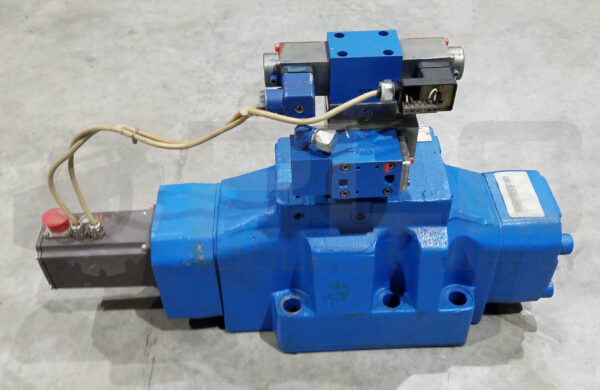 NEW REXROTH MANNESMANN 4WRKE35W2-0000-2/6A24EZ9/D3MR S043A-1002 VALVE - Image 2