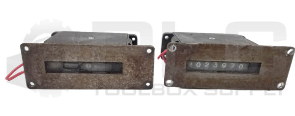 LOT OF 2 DURANT 7-Y-1-3-RMF-PM-U COUNTER 7-DIGIT, 31026-402