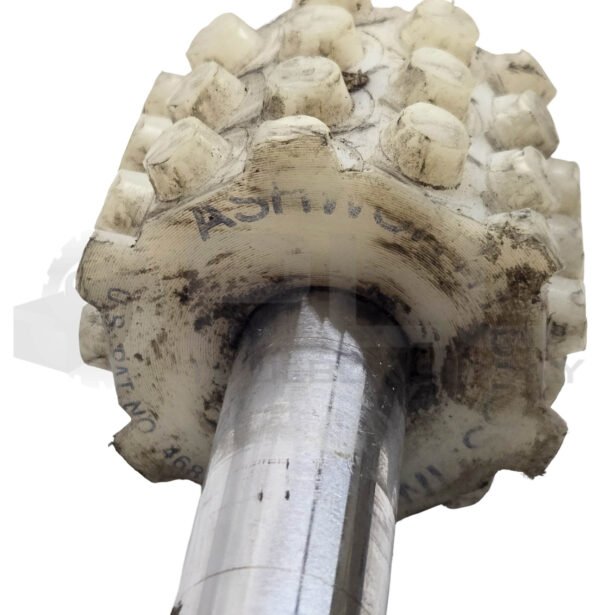 ASHLAND 43.5" SKATE WHEEL CONVEYOR AXEL, ~25.5MM SHAFT DIAMETER - Image 5