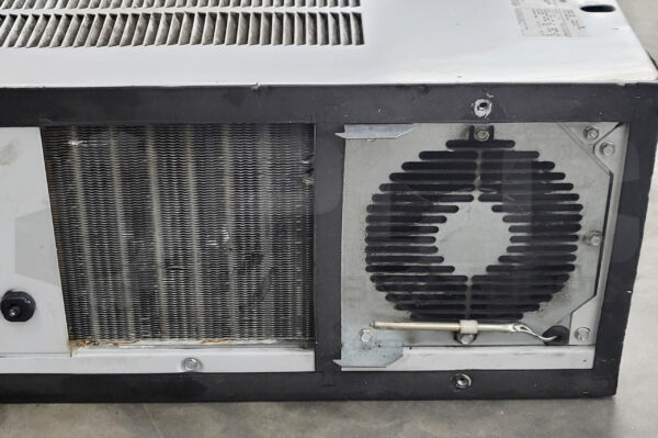 MCLEAN CR23-0216-G002H AIR CONDITIONER PANEL MOUNT 115V 50/60HZ 1PH 4.1/4.5FLA - Image 3