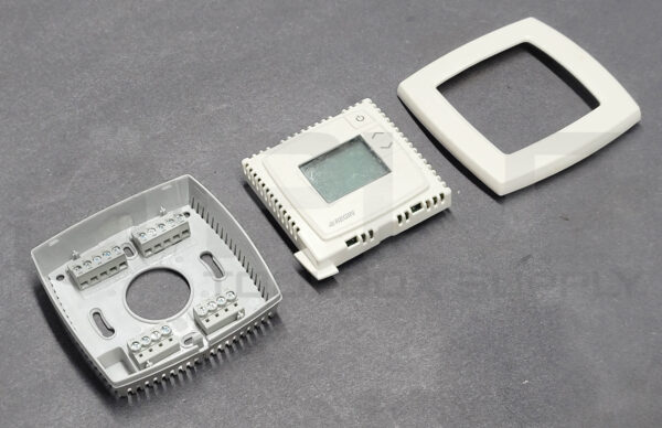 REGIN RC-C3DOC ROOM CONTROLLER PRE-PROGRAMMED - Image 3