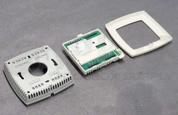 REGIN RC-C3DOC ROOM CONTROLLER PRE-PROGRAMMED - Image 4