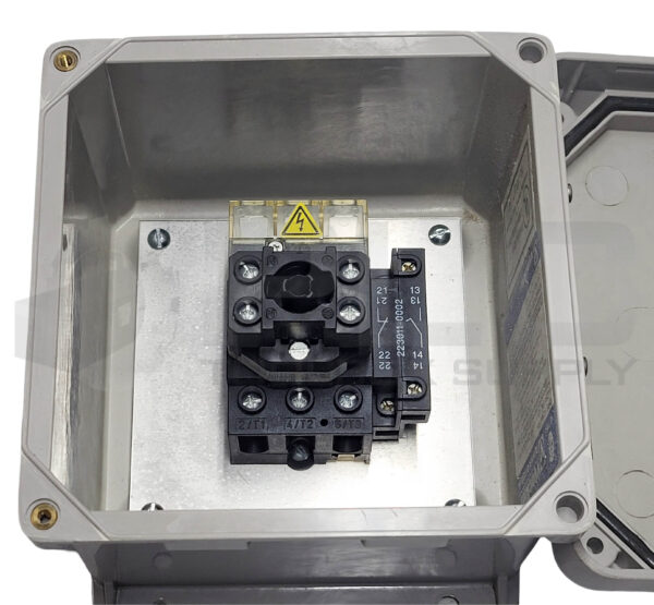 NEW VYNCKIER VJ606W NON-METALLIC ENCLOSURE W/ SALZER H232 DISCONNECT SWITCH - Image 5