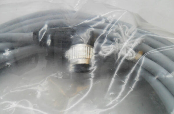 SEALED NEW TELEMECANIQUE XZC-PV1241L10 PRE WIRED FEMALE CONNECTOR 10M - Image 3