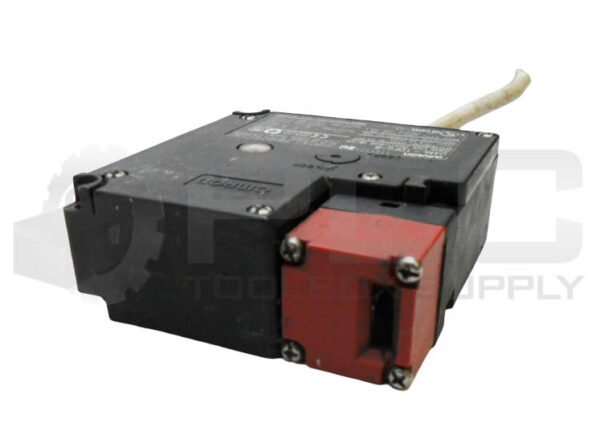 OMRON D4NL-1DFG-B GUARD LOCK SAFETY DOOR SWITCH 24VDC 3A 240VAC - Image 3
