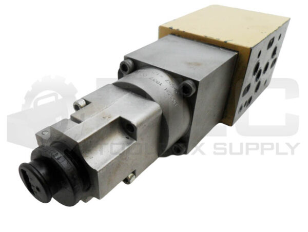 BOSCH 0 811 403 001 HYDRAULIC VALVE W/ 1837 001 088 W/ 1 835 100 034 REGULATOR - Image 4