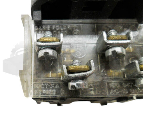 ALLEN BRADLEY 800T-QB10G /T PUSH BUTTON GREEN W/ 800T-XA /D CONTACT BLOCK - Image 4