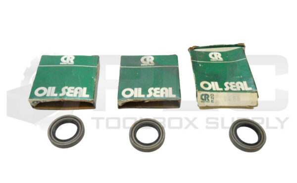 LOT OF 3 NEW CR INDUSTRIES 8660 OIL SEAL 13/16" BORE *READ*