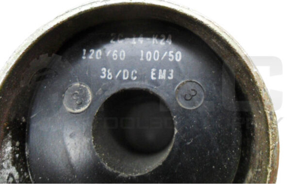 NEW VERSA PRODUCTS ASG-4232-70-120V60 SOLENOID VALVE W/ 2C-14-K24 COIL 110-120V - Image 5