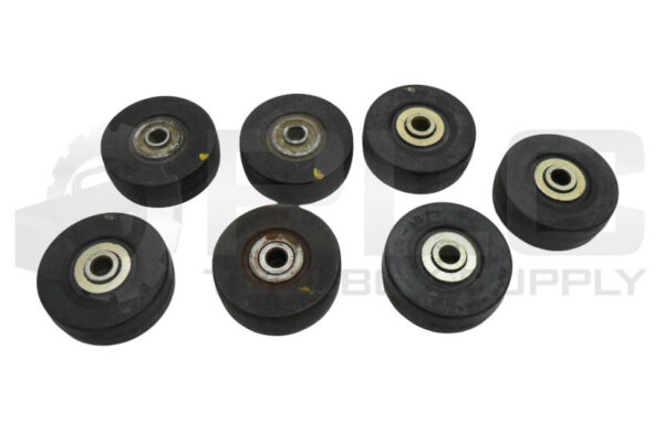 LOT OF 7 DARNELL X-32 CASTER WHEEL 2-1/2" W 3/8" BORE
