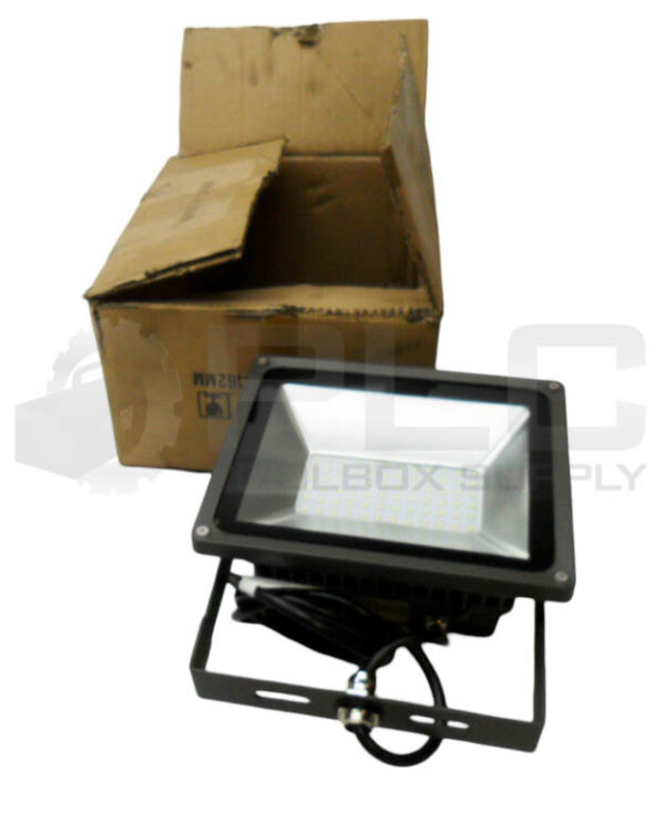 NEW LUMAPRO 453D94 LED SMALL FLOODLIGHT 120-277V 0.5A 50W 50/60HZ